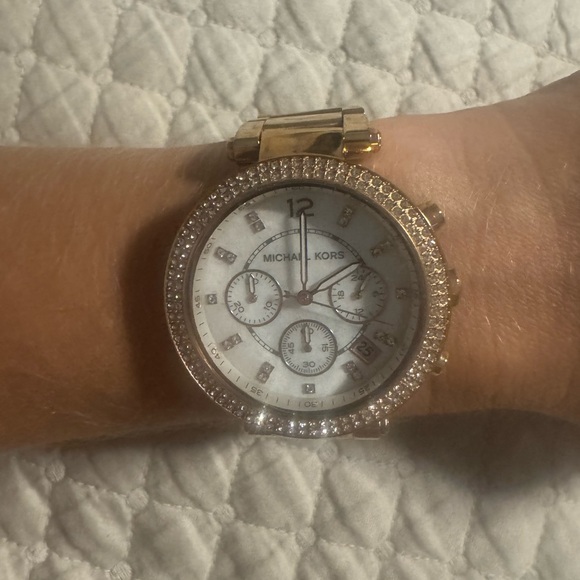 Michael Kors Rose gold watch with diamonds - Picture 5 of 5